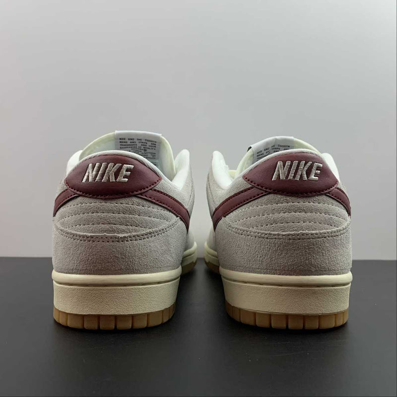 Nike Dunk Low - Beige / Wine Red