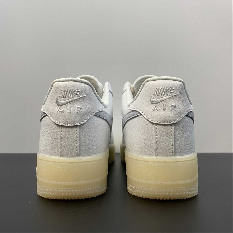 Nike Air Force 1 - '07 - WMNS - Summit White / Pure Platinum