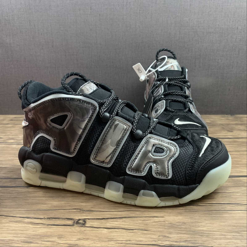 Nike Air More - Uptempo  96 - Off Noir / Sail Pure Platinum