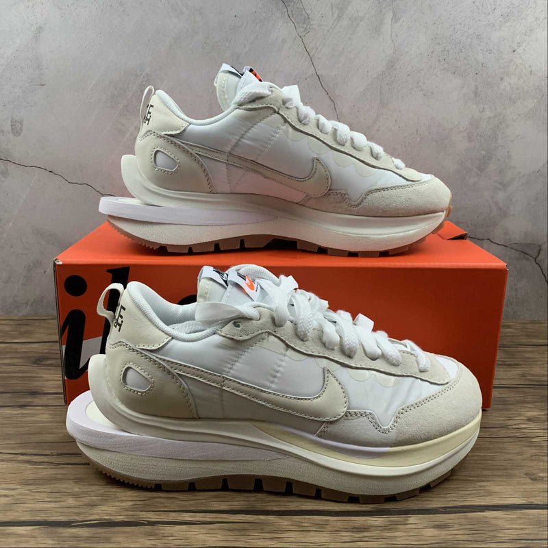 Nike Sacai - Vaporwaffle - White / Grey - White