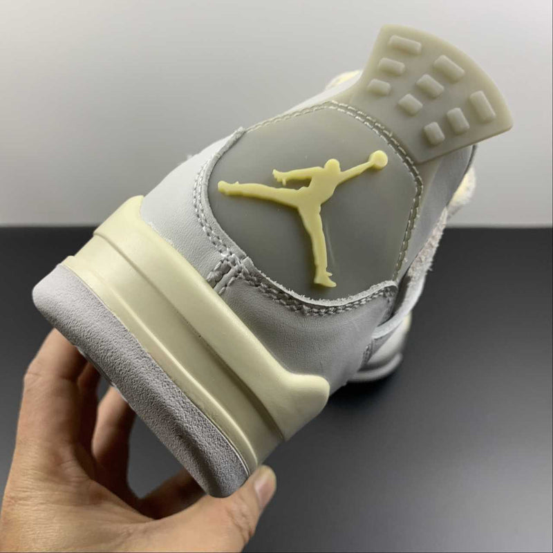 Nike Air Jordan 4 -  Retro SE - Photon Dust / Pale Vanilla