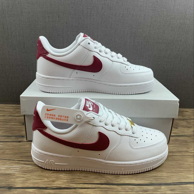 Nike Air Force 1 - '07 - White / Noble Red-White-White