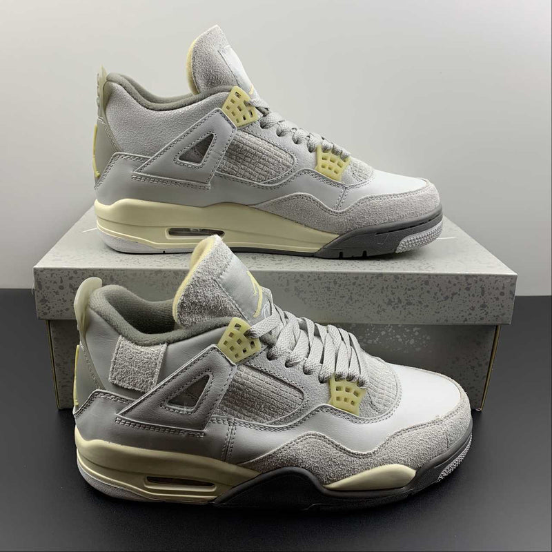 Nike Air Jordan 4 -  Retro SE - Photon Dust / Pale Vanilla