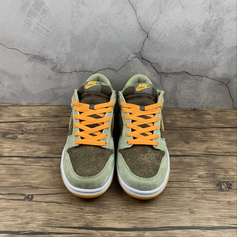 Nike Dunk Low - SE - Dusty Olive / Pro Gold