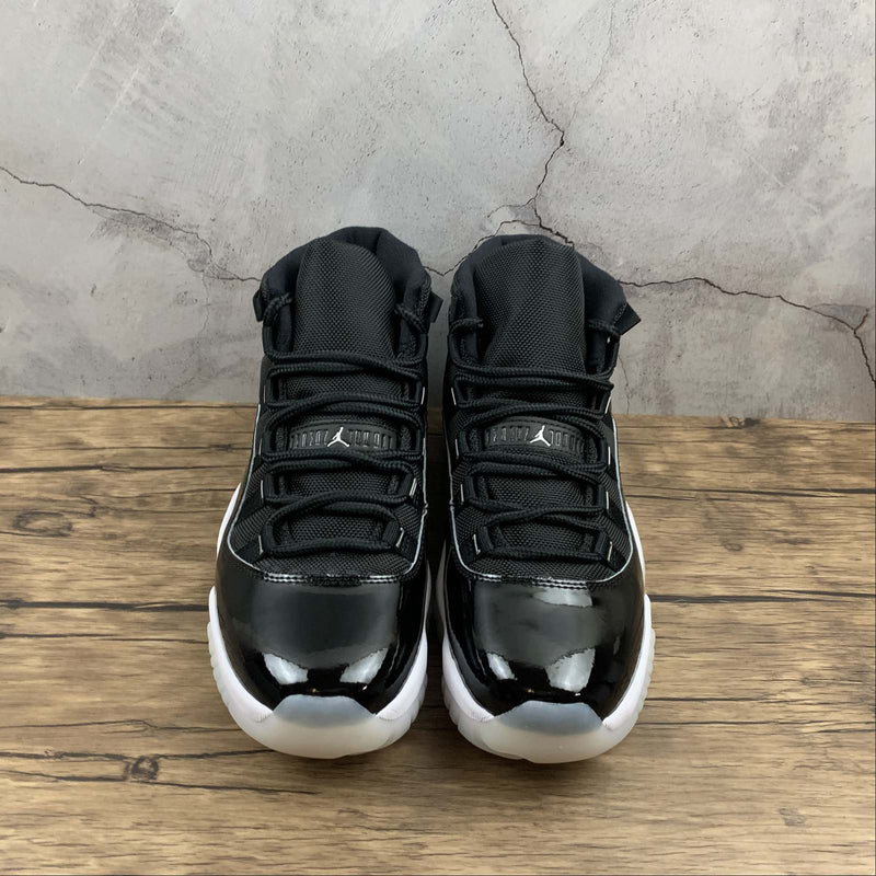 Nike Air Jordan 11 - Retro - Black / Mult - Color