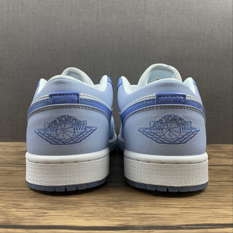 Nike Air Jordan 1 - LOW -Light Blue / White