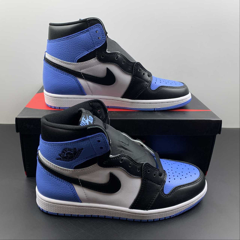 Nike Air Jordan 1 Retro High OG - North Carolina Blue / Black