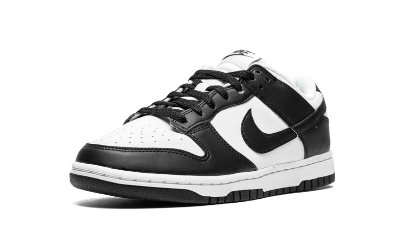 Tênis Nike Dunk Low Next Nature Feminino "Black and White" Preto e Branco