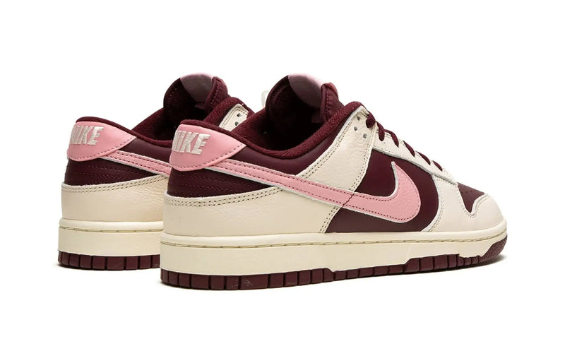 Tênis Nike Dunk Low Feminino "Valentine's Day" Bordô