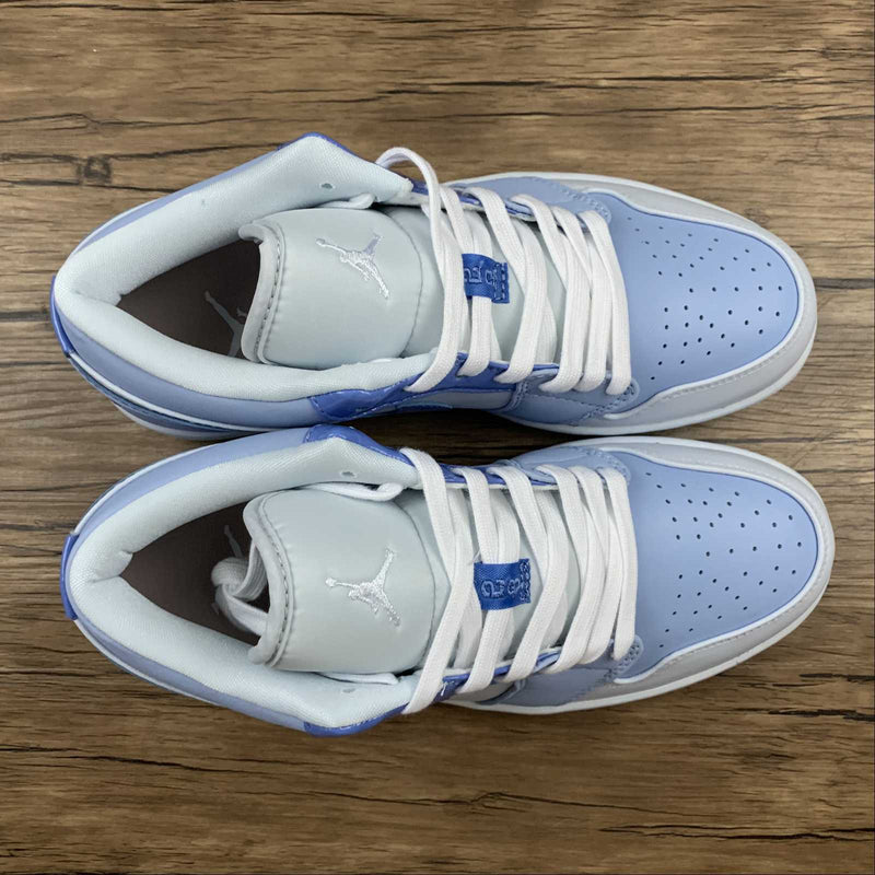 Nike Air Jordan 1 - LOW -Light Blue / White