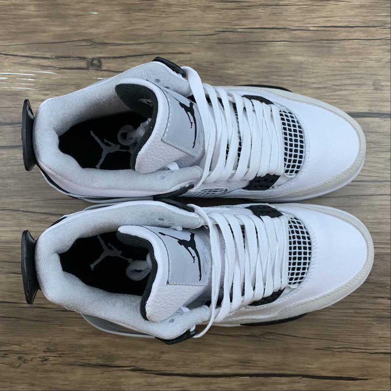 Nike Air Jordan 4 Retro SP - White / Black - Neutral Grey