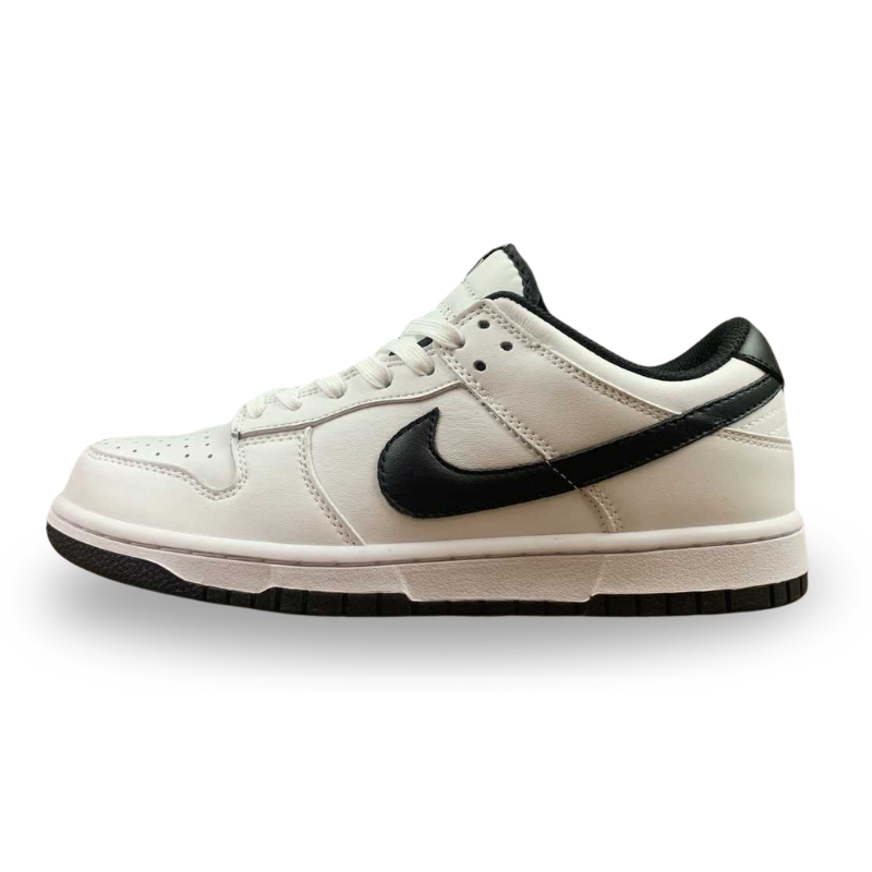 Nike Dunk Low - White / Black