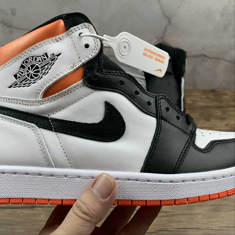 Nike Air Jordan 1 - Retro High OG - Black White Orange