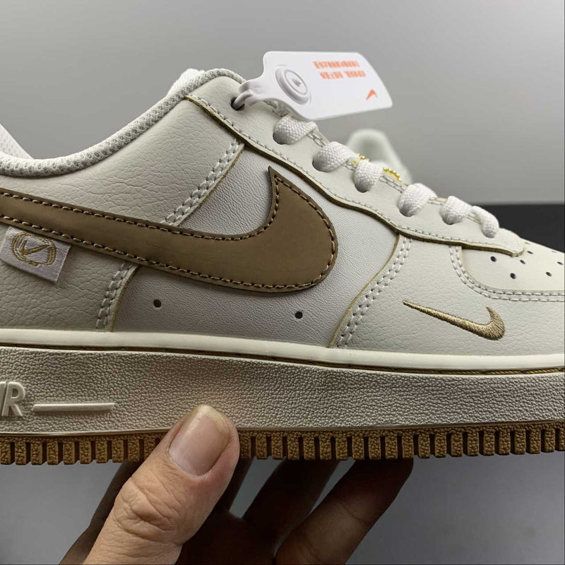 Nike Air Force 1 - '07 - Rice White / Brown