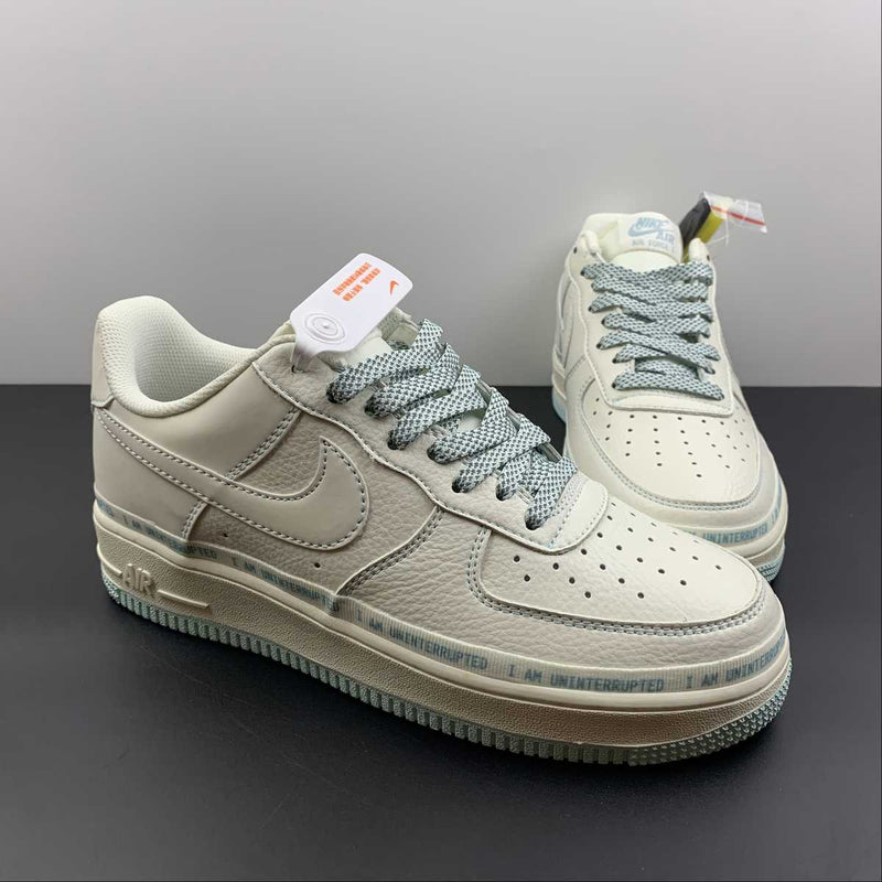 Nike Air Force 1 - '07 - SU19 - Off white / Light Blue