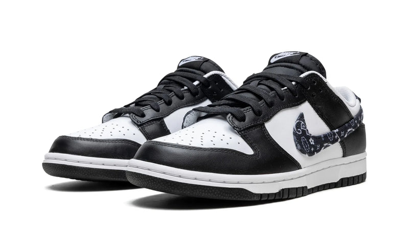 Tênis Nike Dunk Low Feminino "Black Paisley" Preto / Branco