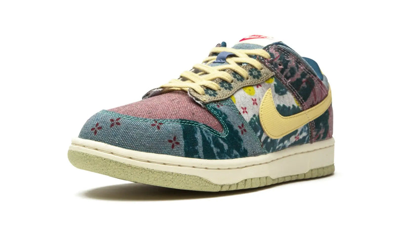 Tênis Nike Dunk Low "Community Garden" Verde / Bordô