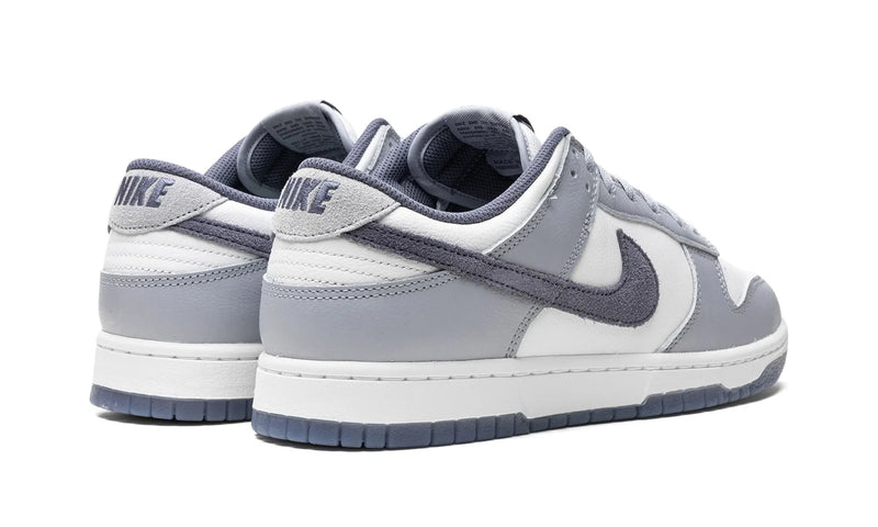 Tênis Nike Dunk Low "Light Carbon" Azul