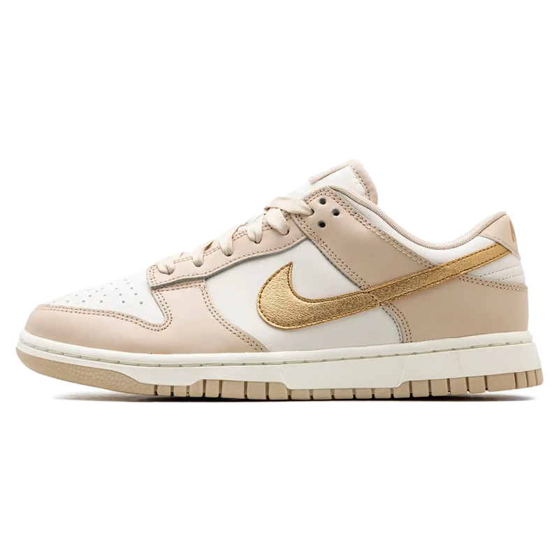 Tênis Nike Dunk Low Feminino "Metallic Gold" Dourado