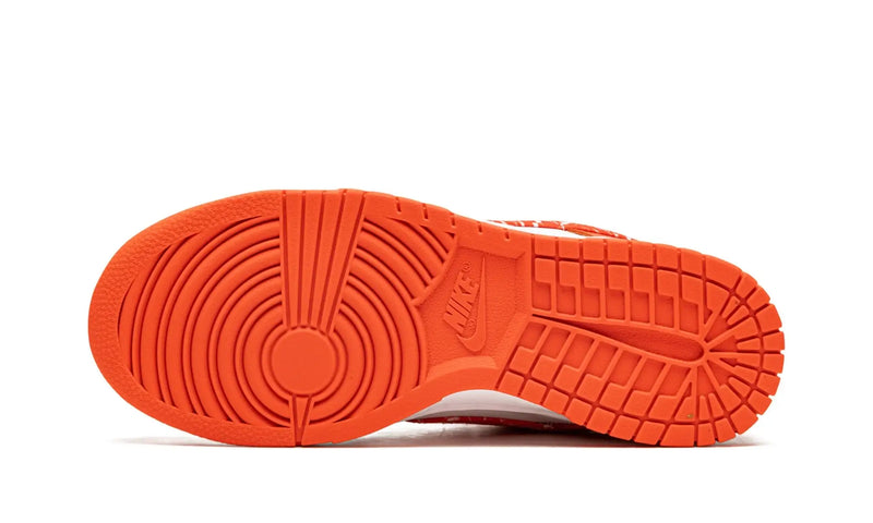 Tênis Nike Dunk Low Feminino "Orange Paisley" Laranja / Branco