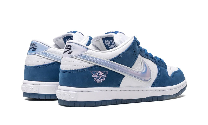 Tênis Nike Dunk Low SB x Born x Raised Azul