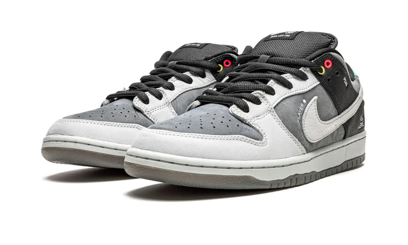 Tênis Nike Dunk Low SB "VX1000" Cinza / Preto