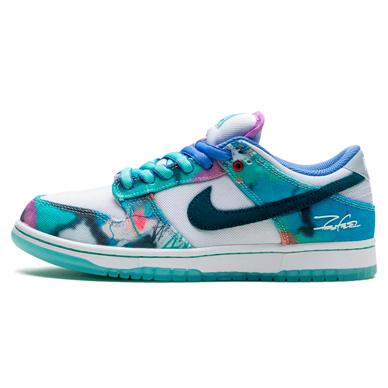 Tênis Nike Dunk Low SB x Futura "Bleached Aqua" Azul