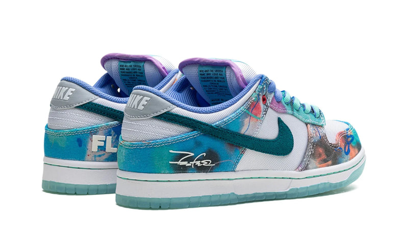 Tênis Nike Dunk Low SB x Futura "Bleached Aqua" Azul