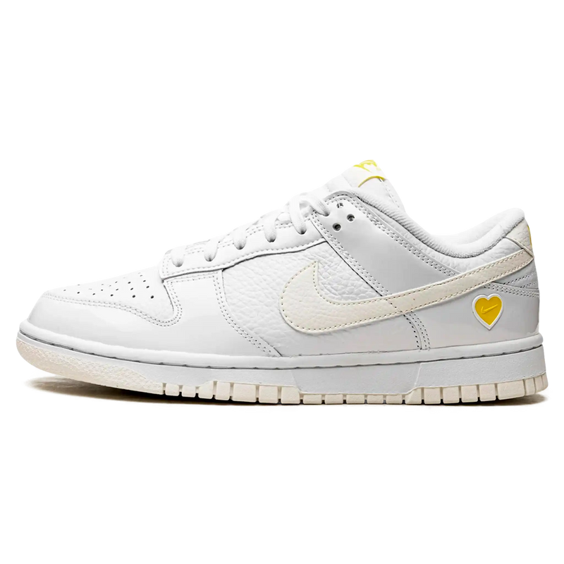 Tênis Nike Dunk Low Feminino "Yellow Heart" Branco