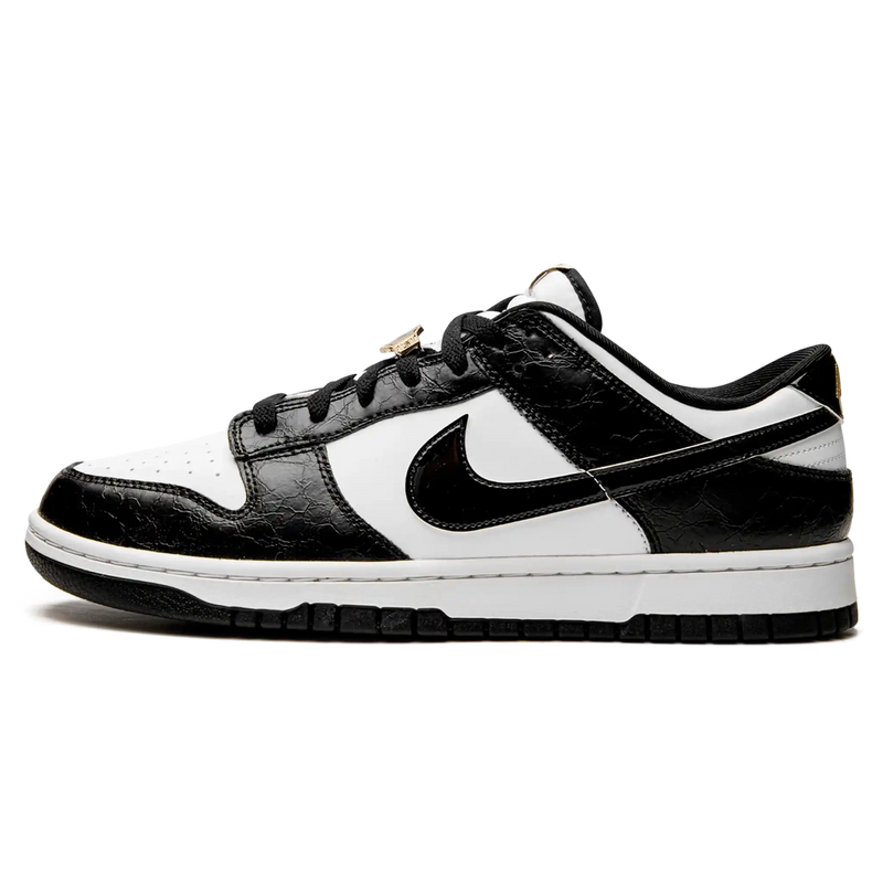 Tênis Nike Dunk Low Black "World Champ" Preto / Branco