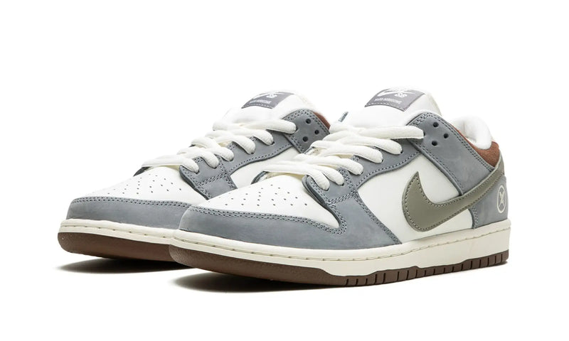 Tênis Nike Dunk Low SB x Yuto Horigome Cinza